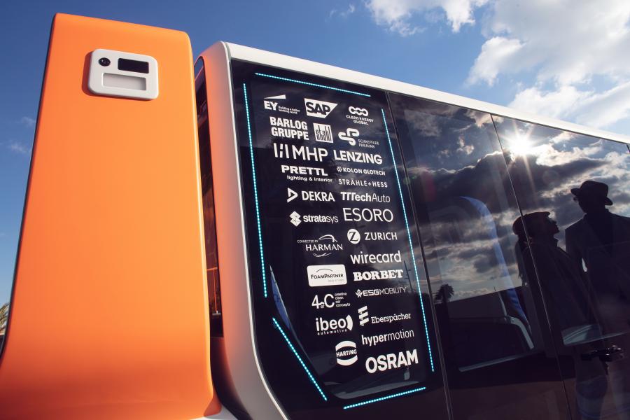 Детали экстерьера Rinspeed MetroSnap 2020 года  (фото 21 из 24)